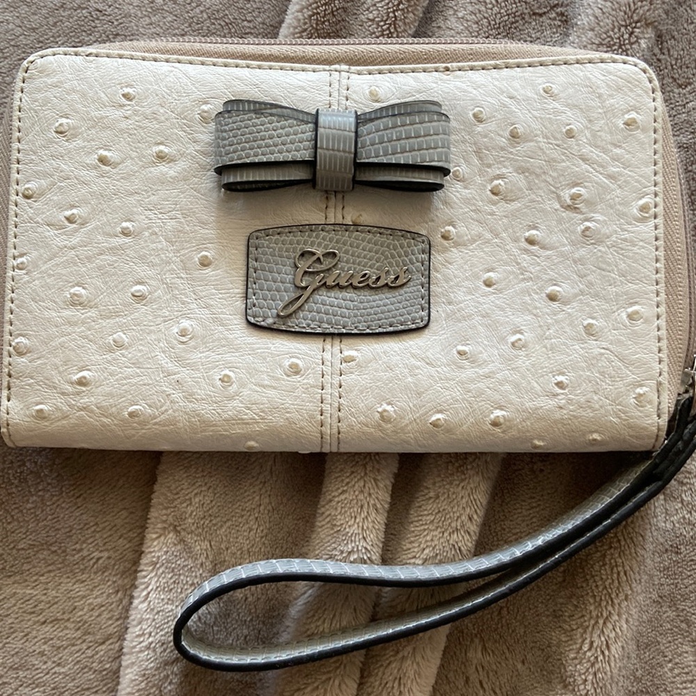GUESS clutch wallet